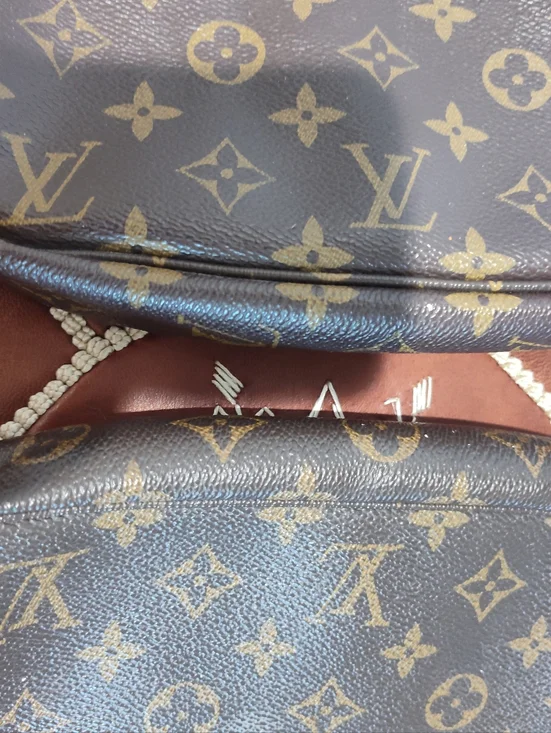 Louis Vuitton Monogram Small Bags (2) - Picture 6 of 16